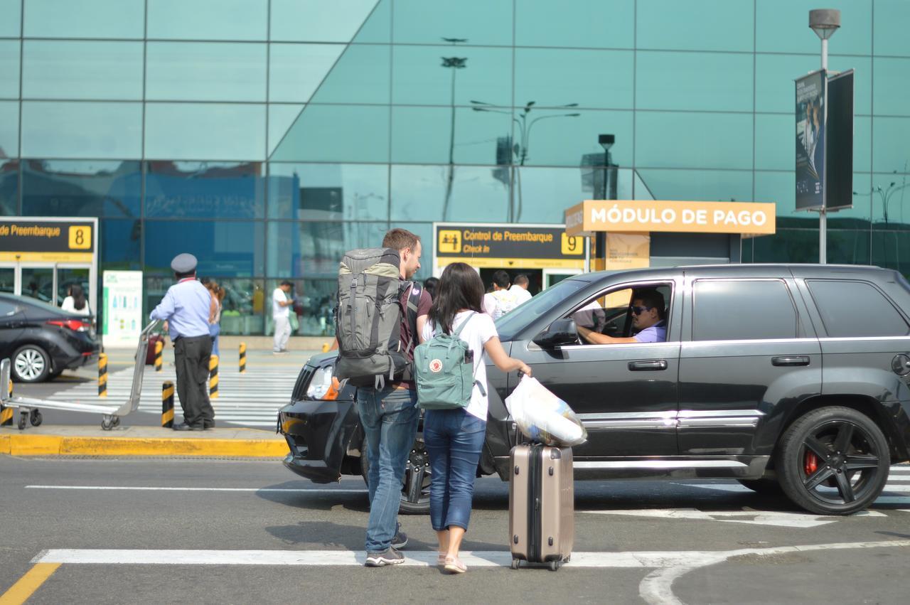 Transit (adults Only) 2* Lima